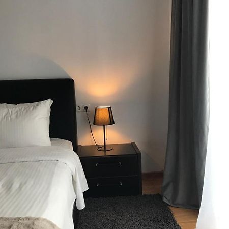 Comfortable Apartment In Cartier Evocasa Orizont Ploiesti Luaran gambar